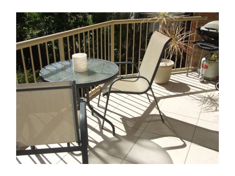 9/35 Huth Street, Labrador QLD 4215