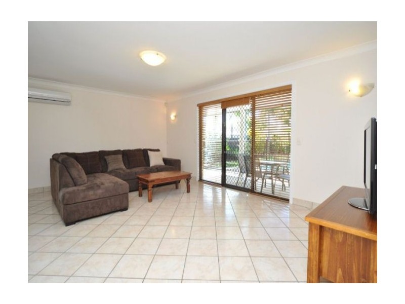 12 Hyacinth Avenue, Hollywell QLD 4216