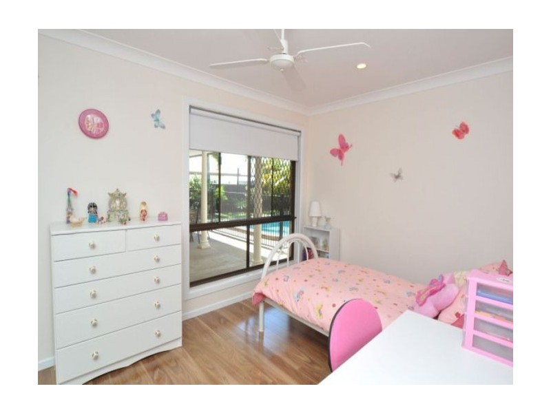 12 Hyacinth Avenue, Hollywell QLD 4216