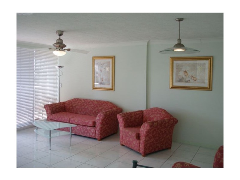 11/220 Surf Parade, Surfers Paradise QLD 4217