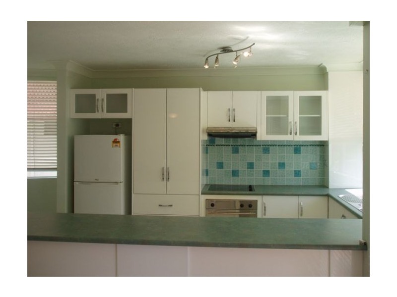 11/220 Surf Parade, Surfers Paradise QLD 4217