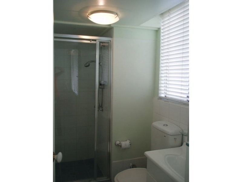 11/220 Surf Parade, Surfers Paradise QLD 4217