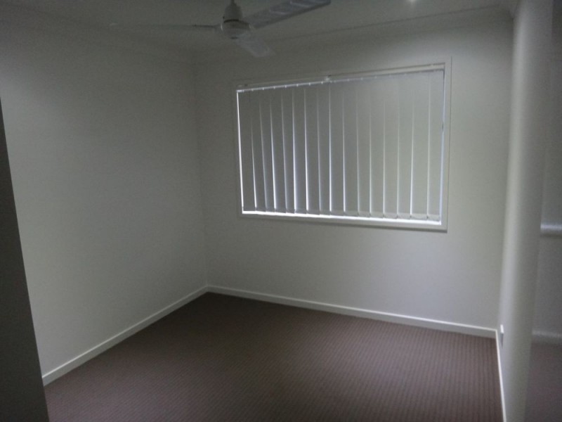 1/126 Central Street, Labrador QLD 4215