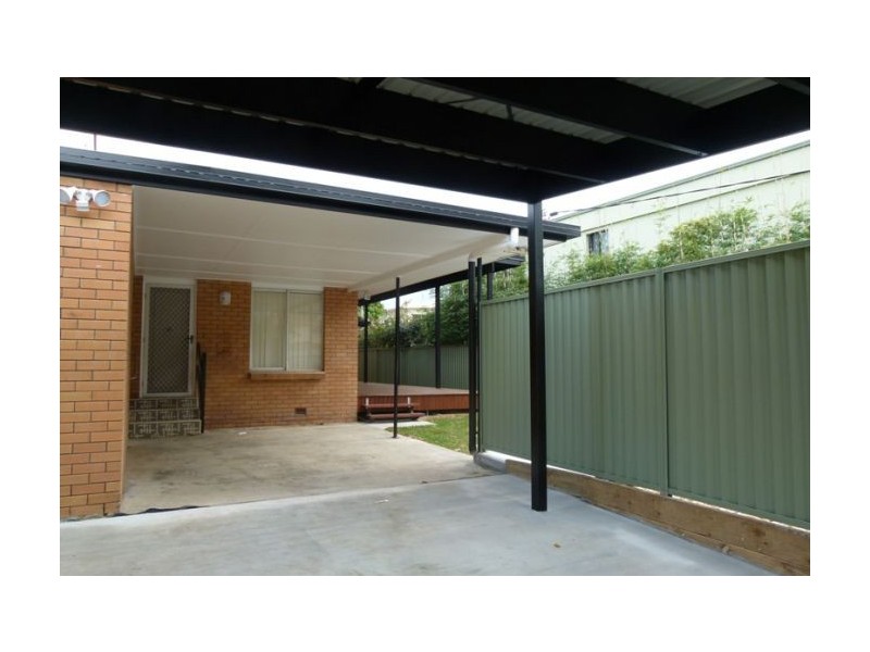 5 Amalfi Drive, Isle Of Capri QLD 4217