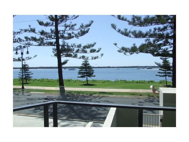 1/508 Marine Parade, Biggera Waters QLD 4216