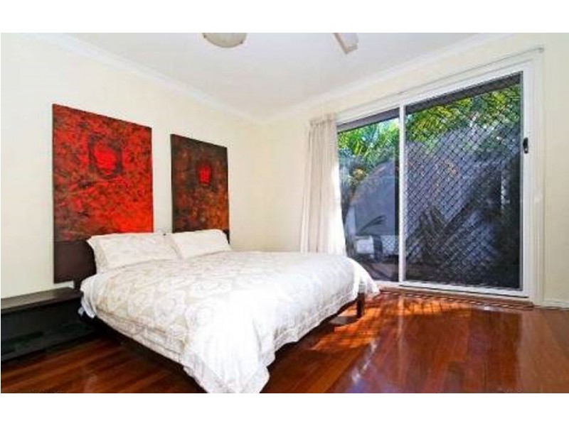 5b Tweed Street, Southport QLD 4215