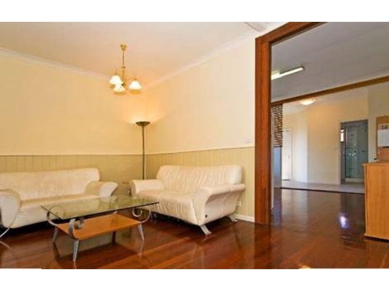 5b Tweed Street, Southport QLD 4215