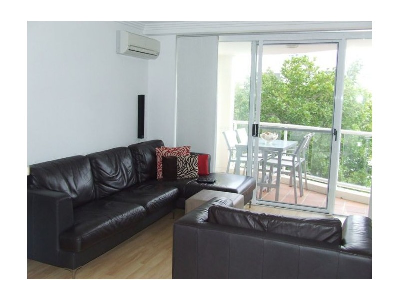 5/7 Whiting Street, Labrador QLD 4215