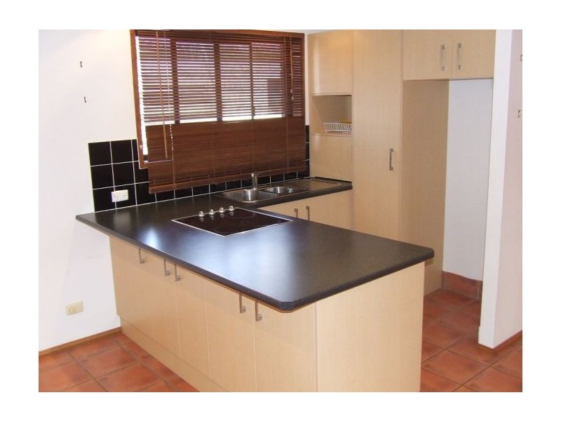 6/12-14 Baker Ave, Labrador QLD 4215