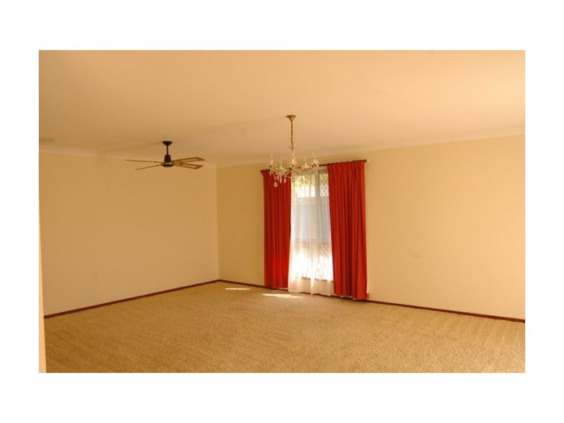 29 Gretel Drive, Mermaid Waters QLD 4218