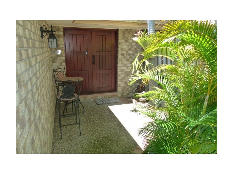 18 Ballybunion Drive, Parkwood QLD 4214