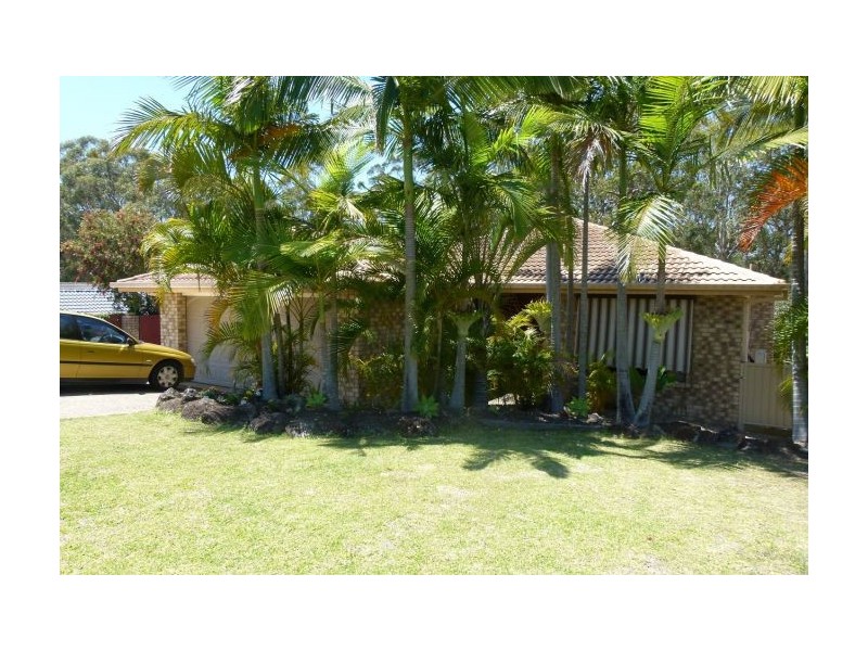 18 Ballybunion Drive, Parkwood QLD 4214