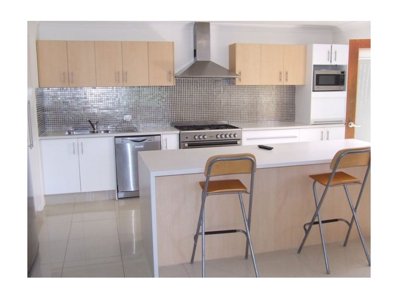 86 Turpin Road, Labrador QLD 4215