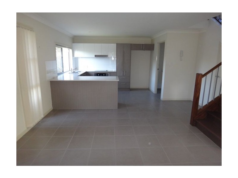 1/136 Central street, Labrador QLD 4215