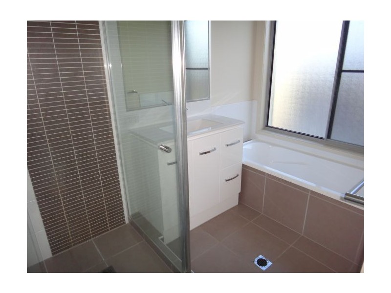 1/136 Central street, Labrador QLD 4215