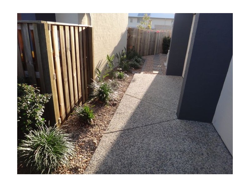 1/136 Central street, Labrador QLD 4215