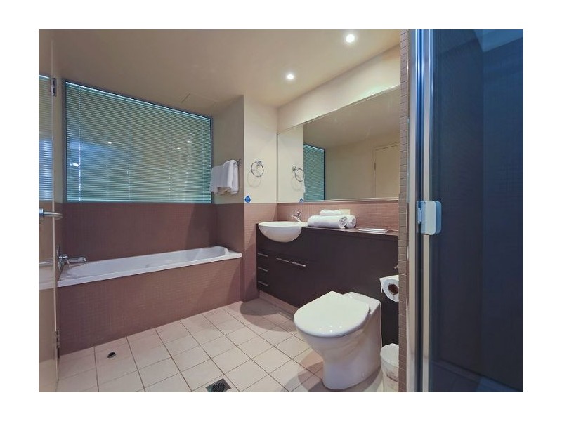507/360 Marine Parade, Labrador QLD 4215