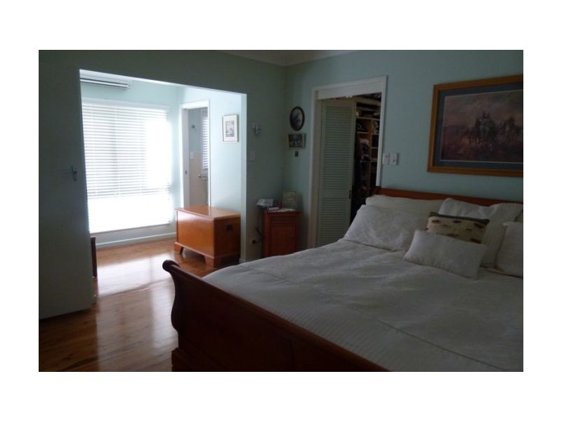 53 Benowa road, Southport QLD 4215