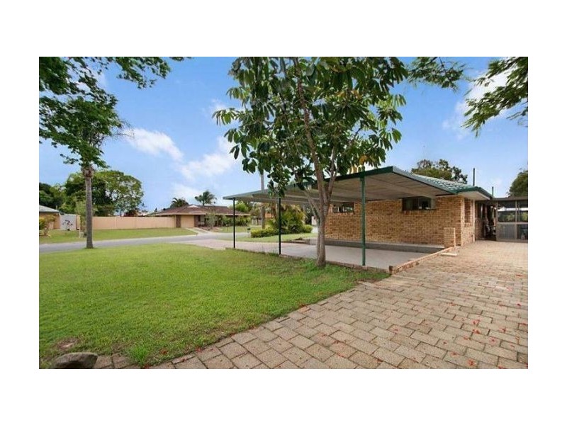 23 Wayfarer Avenue, Mermaid Waters QLD 4218