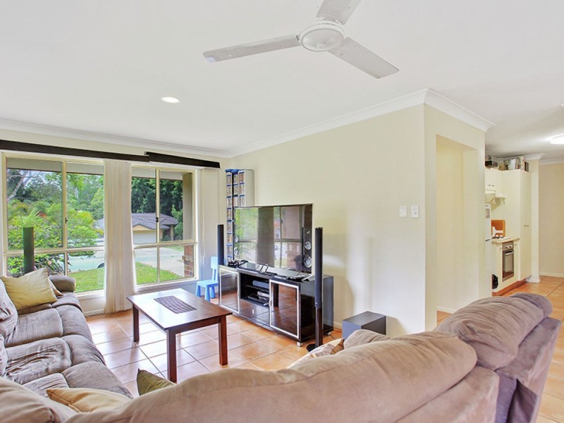 25 Davis Cup Court, Oxenford QLD 4210