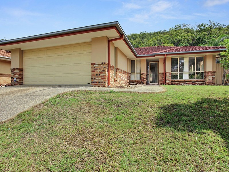 25 Davis Cup Court, Oxenford QLD 4210