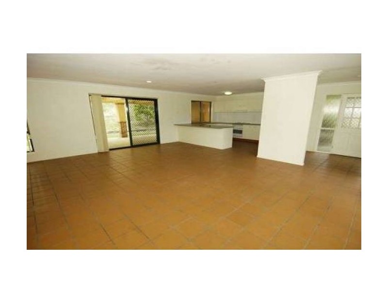 4 Hopman Court, Oxenford QLD 4210