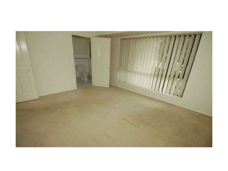 4 Hopman Court, Oxenford QLD 4210