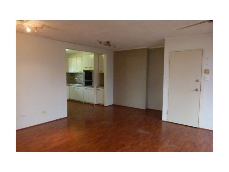 @/35 Second avenue, Broadbeach QLD 4218