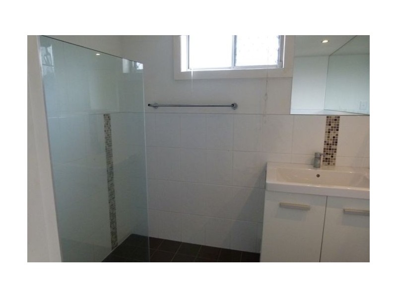 @/35 Second avenue, Broadbeach QLD 4218