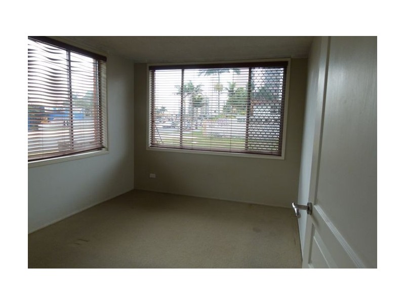 @/35 Second avenue, Broadbeach QLD 4218