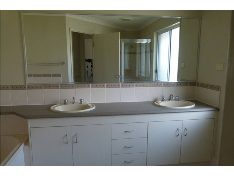 36 Goldcrest Drive, Upper Coomera QLD 4209