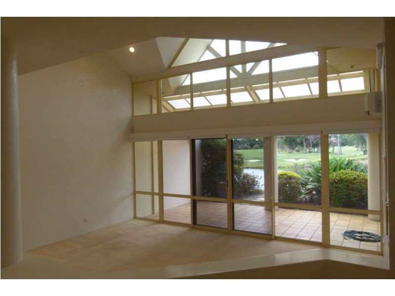 125 Santa Cruz Blvd, Clear Island Waters QLD 4226