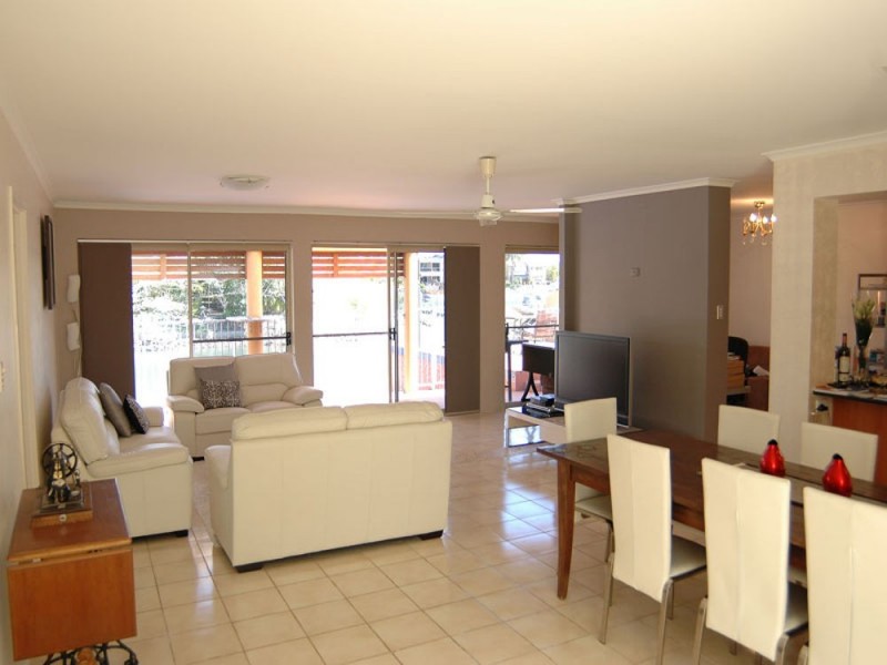 88 Gibraltar Drive, Isle Of Capri QLD 4217