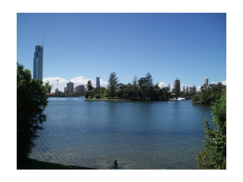 Isle Of Capri QLD 4217