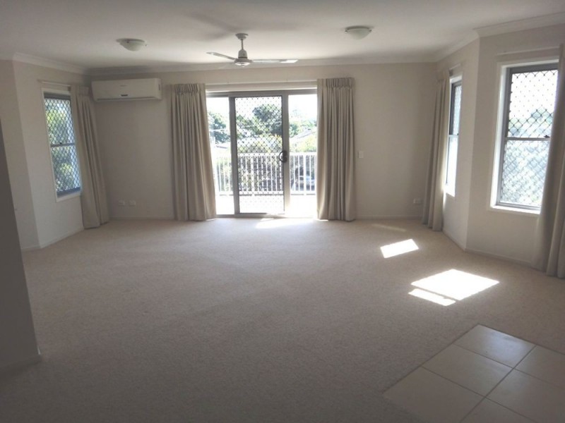 11/99 Muir street, Labrador QLD 4215