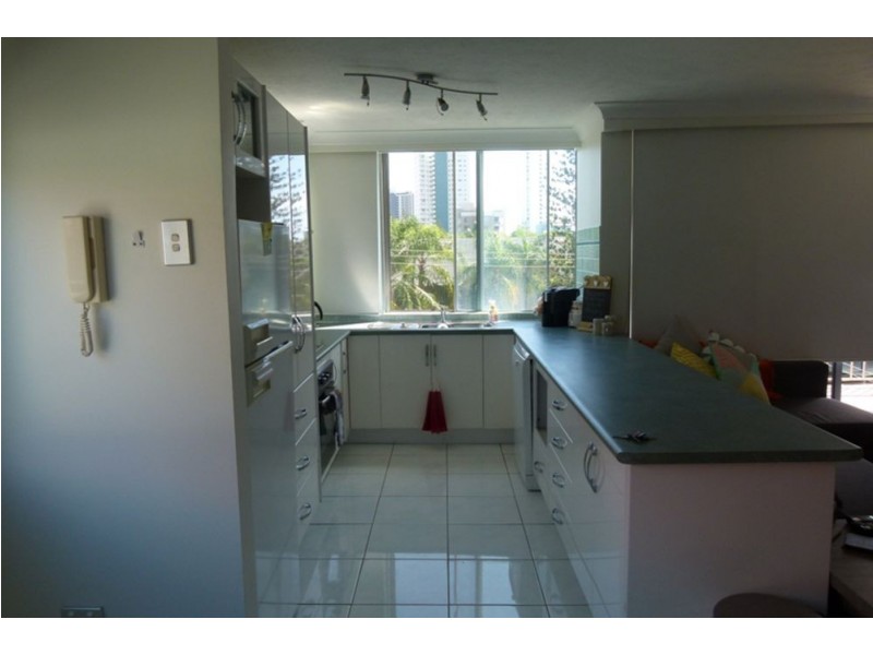 11/220 Surf Parade, Surfers Paradise QLD 4217