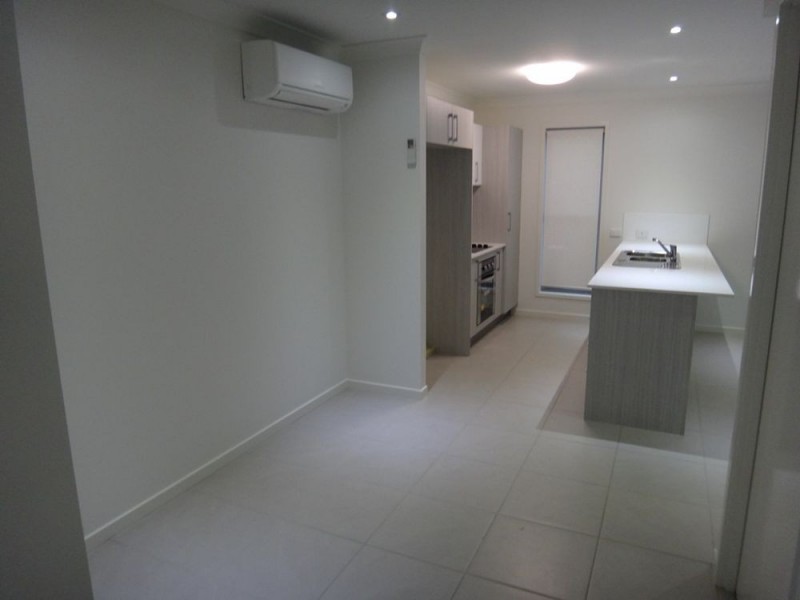 12/126 Central Street, Labrador QLD 4215