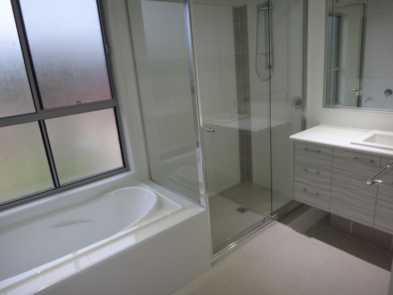 12/126 Central Street, Labrador QLD 4215