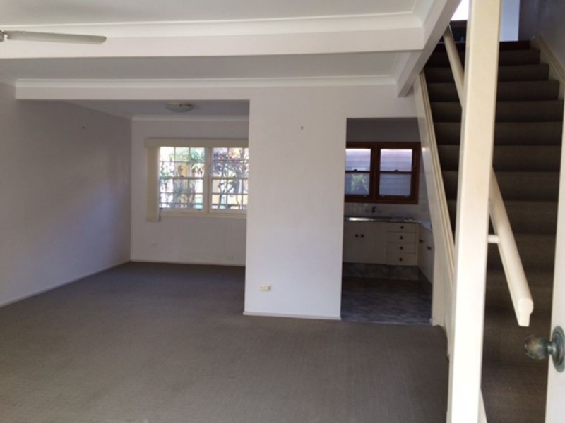 3/55 Sunset Blvd, Surfers Paradise QLD 4217