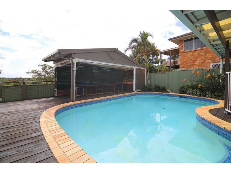 5 Teak Place, Ashmore QLD 4214