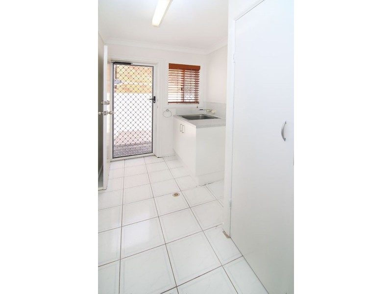 5 Teak Place, Ashmore QLD 4214