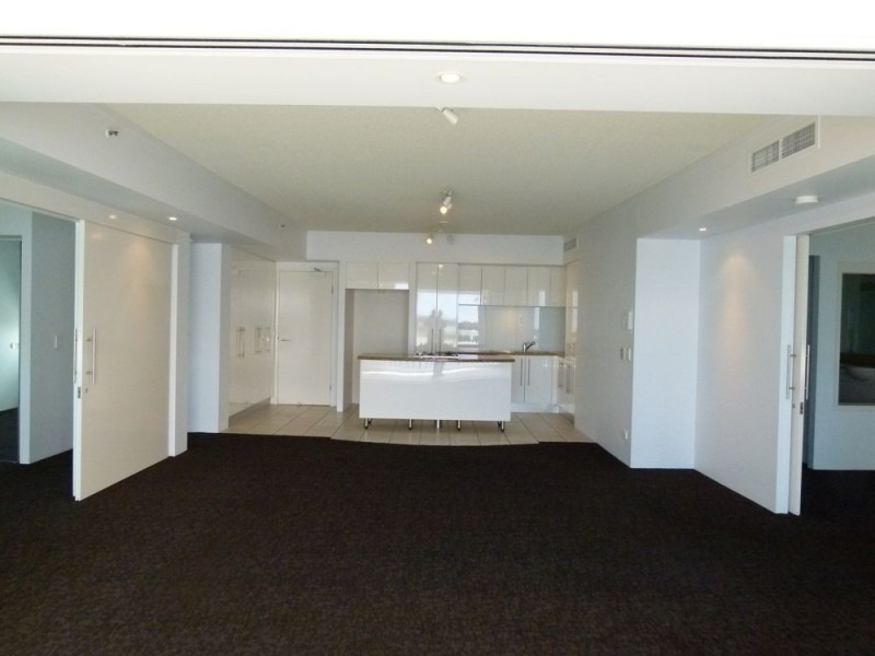 19/326 Marine Parade, Labrador QLD 4215