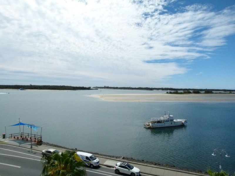 19/326 Marine Parade, Labrador QLD 4215