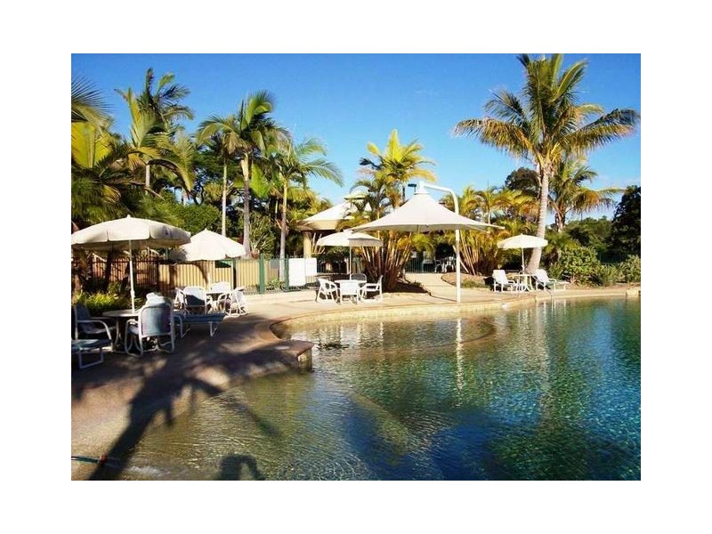 Clear Island Waters QLD 4226