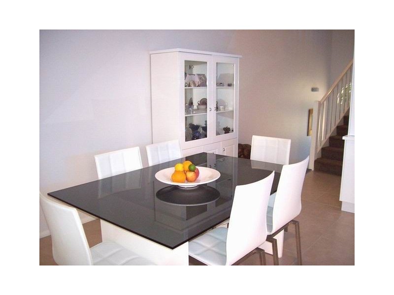 Clear Island Waters QLD 4226