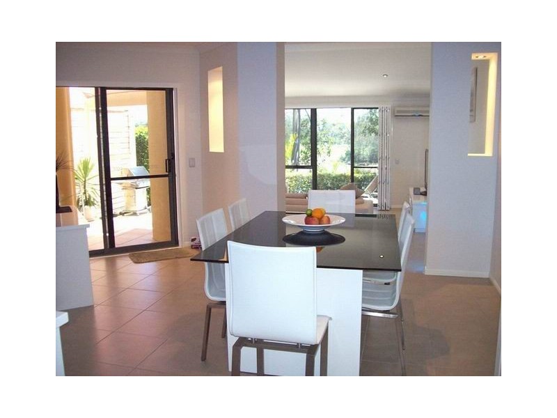 Clear Island Waters QLD 4226