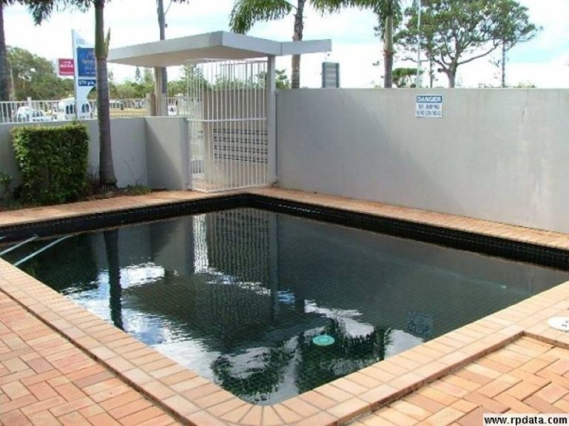 6/130 Marine Pararde, Southport QLD 4215