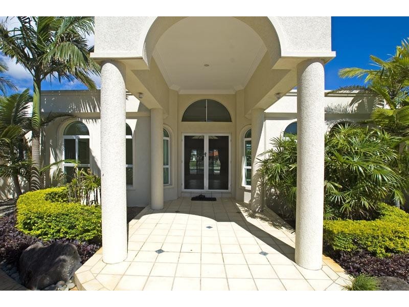 Broadbeach Waters QLD 4218