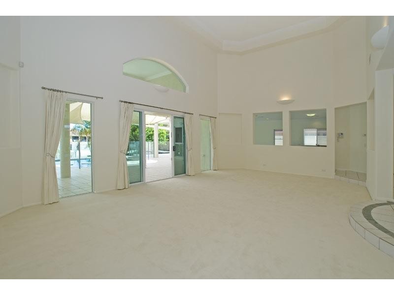 Broadbeach Waters QLD 4218