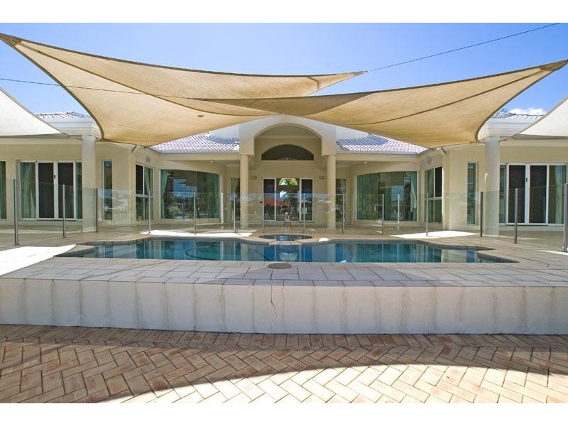 Broadbeach Waters QLD 4218